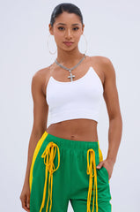 INVISIBLE STRAP CROPPED TANK TOP