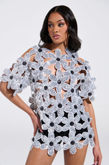 FLOWER POWER OVERSIZED TSHIRT