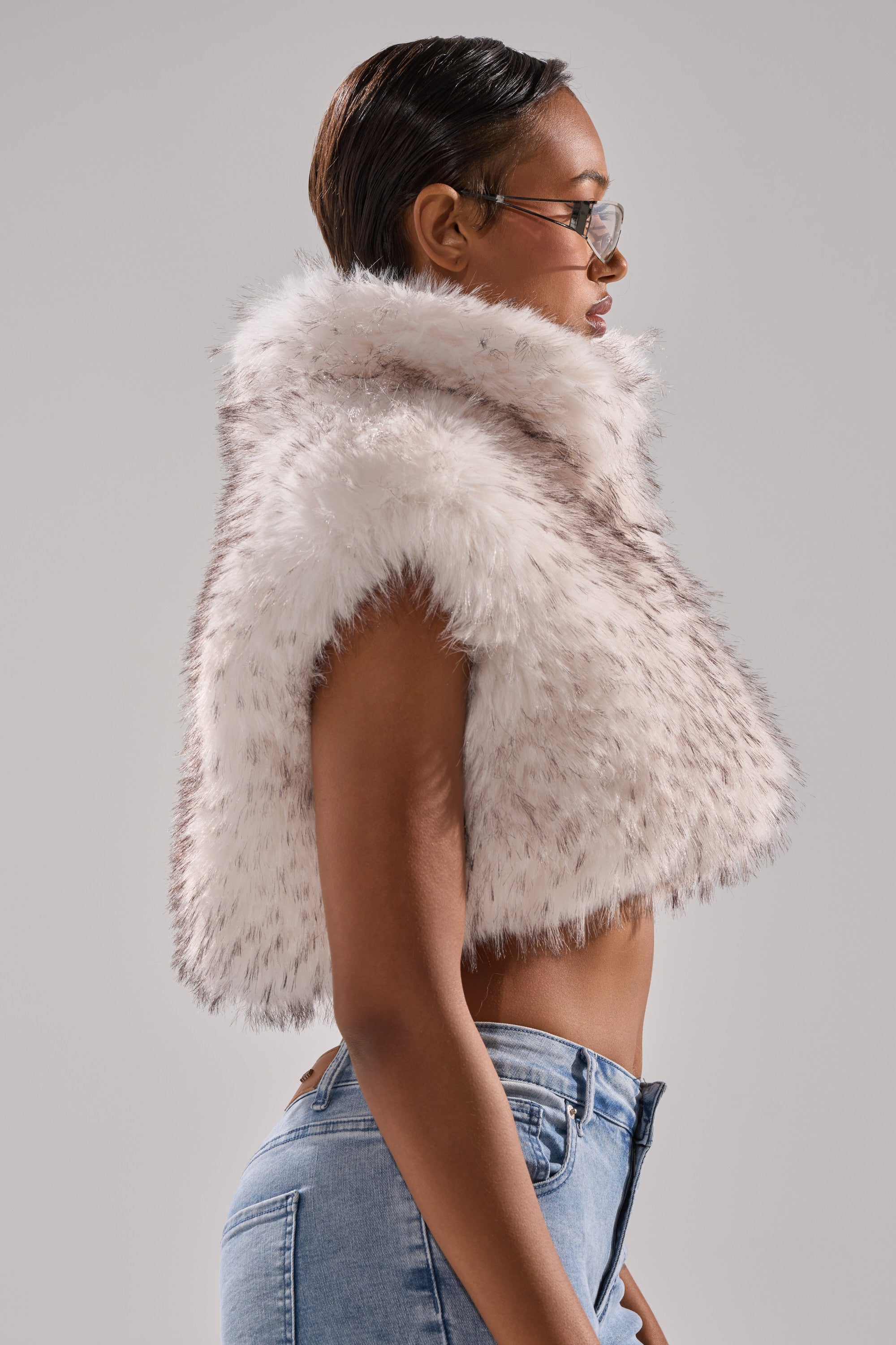 COCO CROPPED FUR VEST IN WHITE MULTI