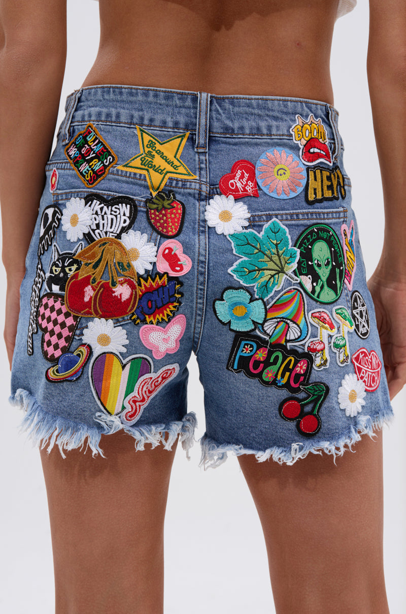 KISS MY PATCH DENIM SHORT
