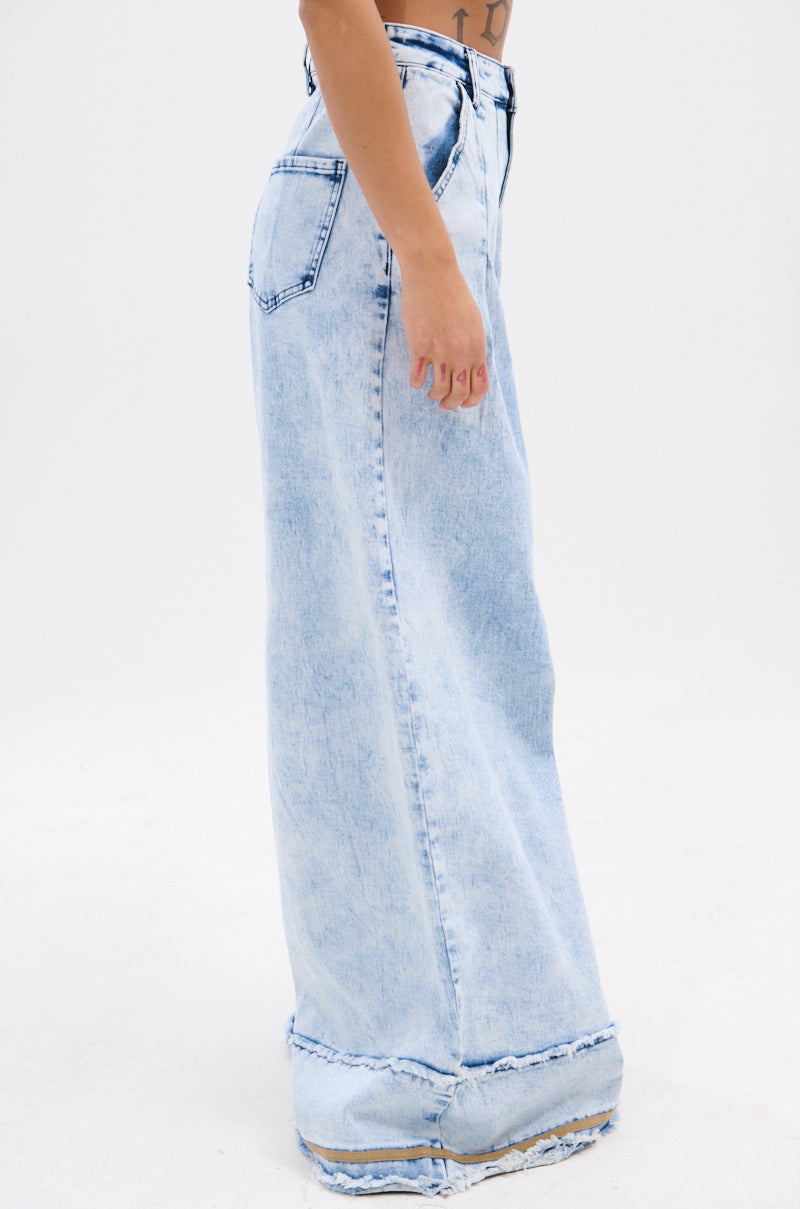 IN CHARGE WIDE LEG DENIM PANT