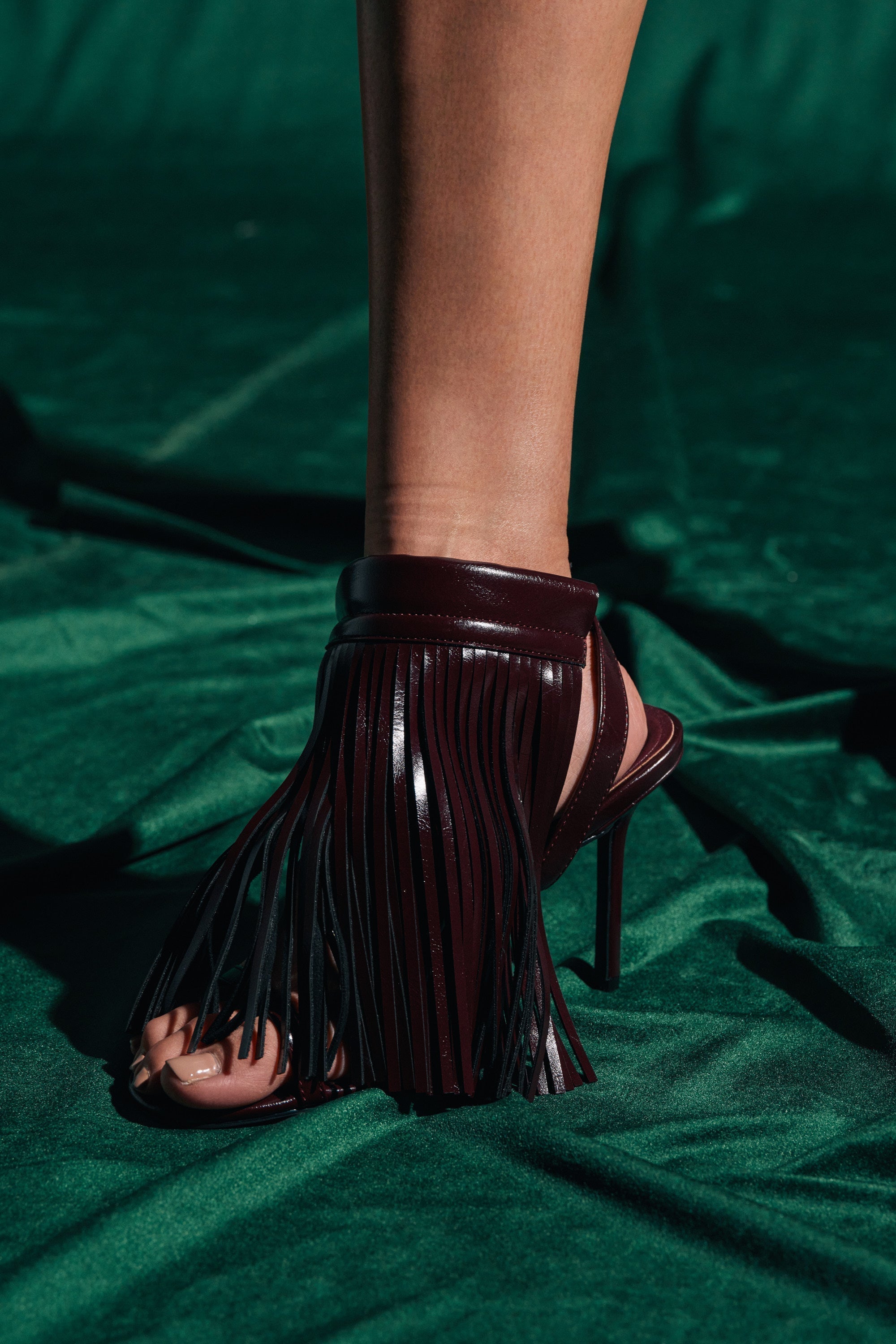 AZALEA WANG ANTIQUE BURGUNDY FRINGE UPPER STILETTO SANDAL