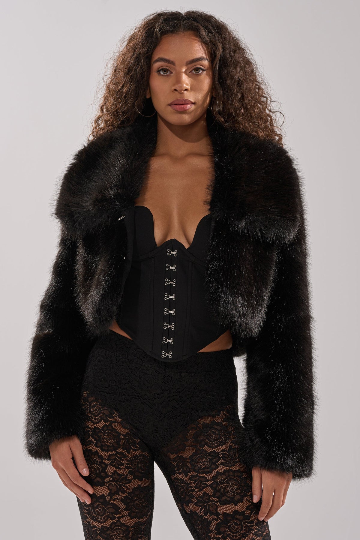CADENCE FAUX FUR IN BLACK