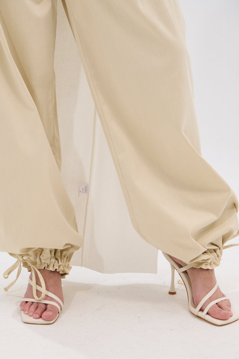 LAY IT LOW BALLOON PANT IN BEIGE