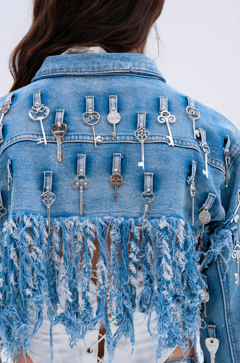 KEY TO THE CITY CROPPED DENIM JACKET