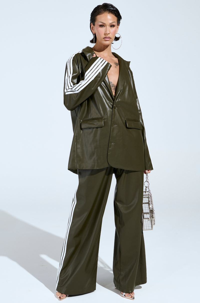 DAY TIME LOVIN TROUSER IN OLIVE