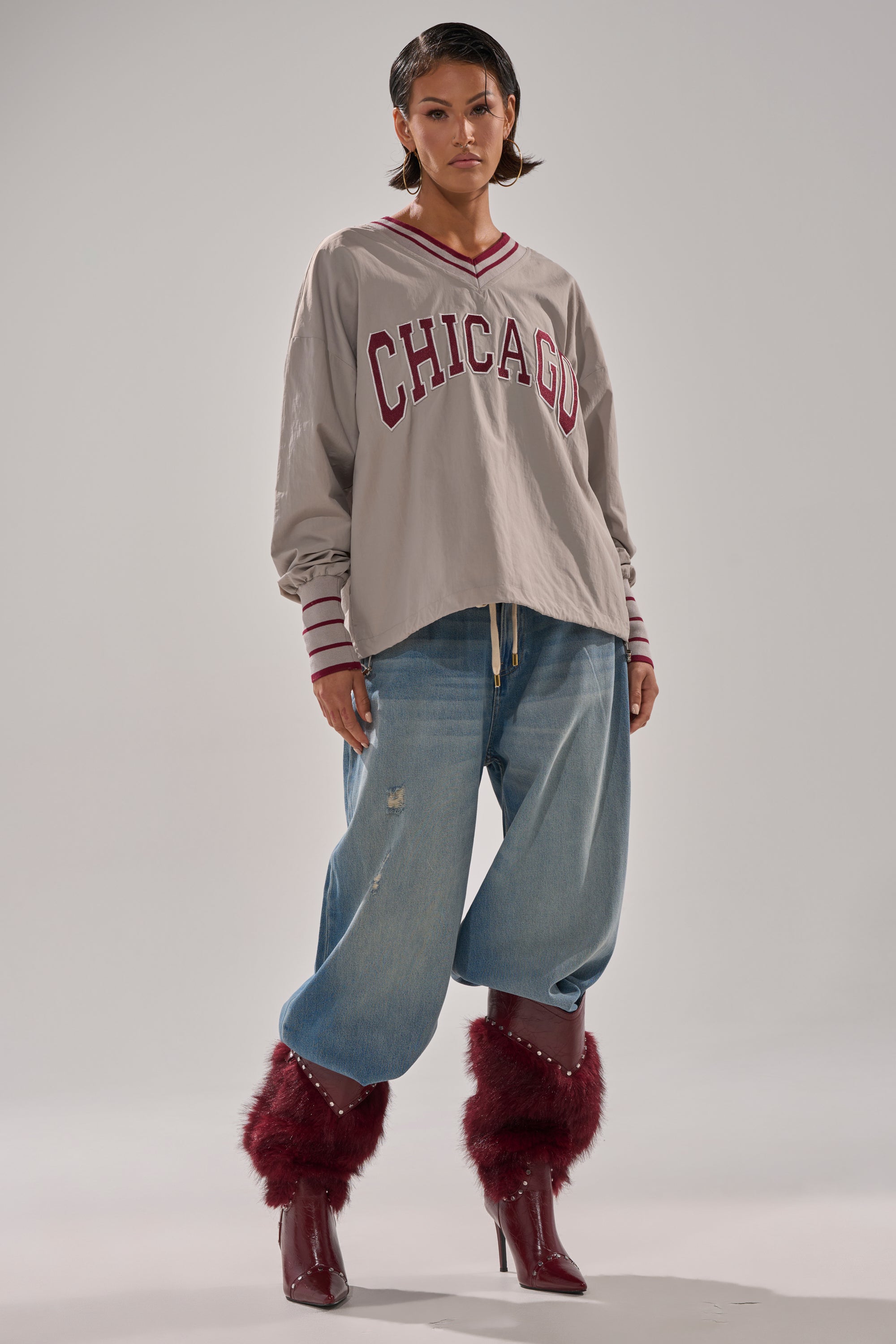 CHICAGO V-NECK SWEATSHIRT