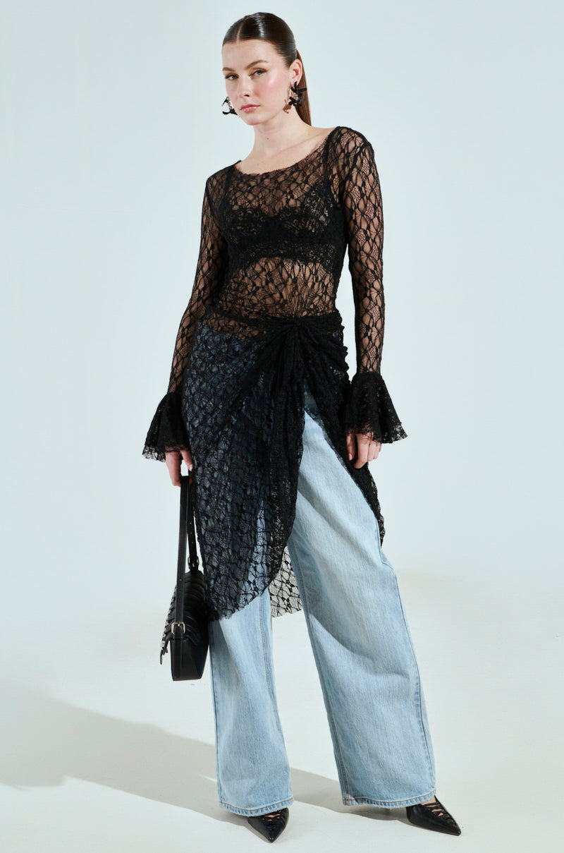 LILY LACE BLOUSE IN BLACK