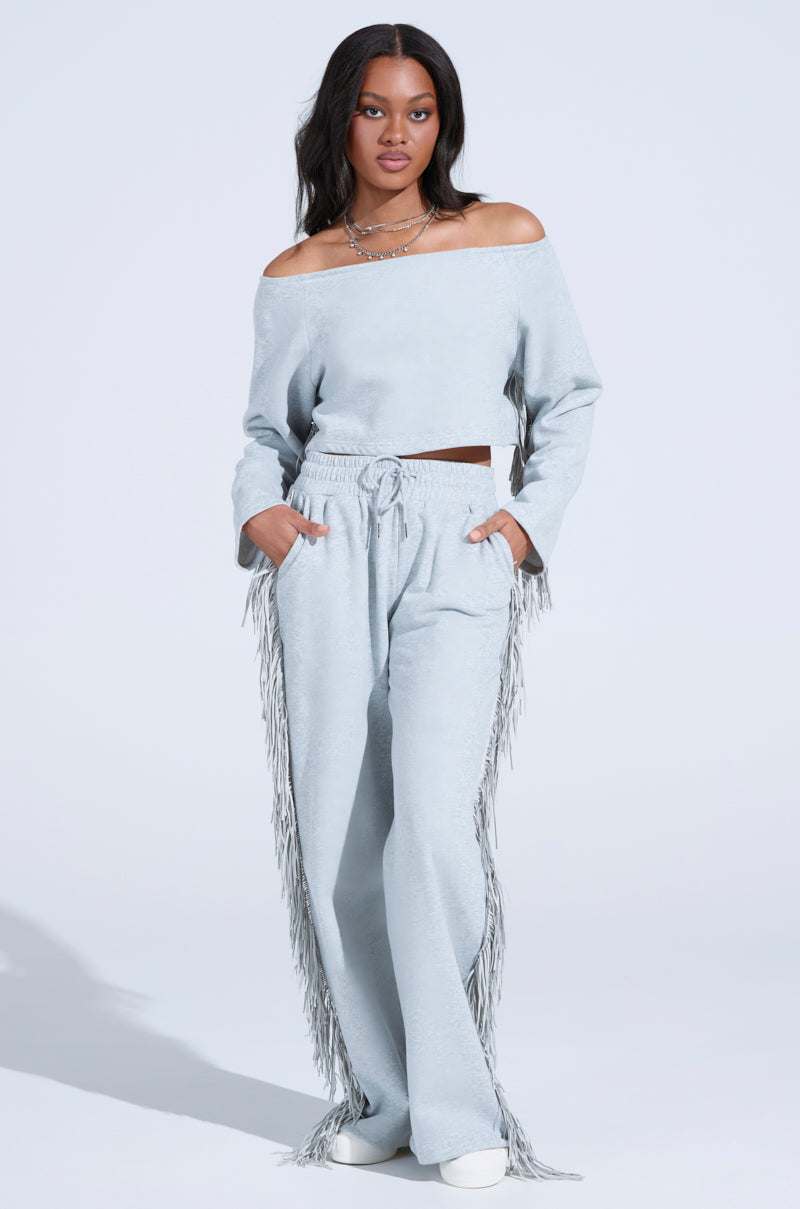 BRINGING IT BACK OFF THE SHOULDER SWEATSHIRT