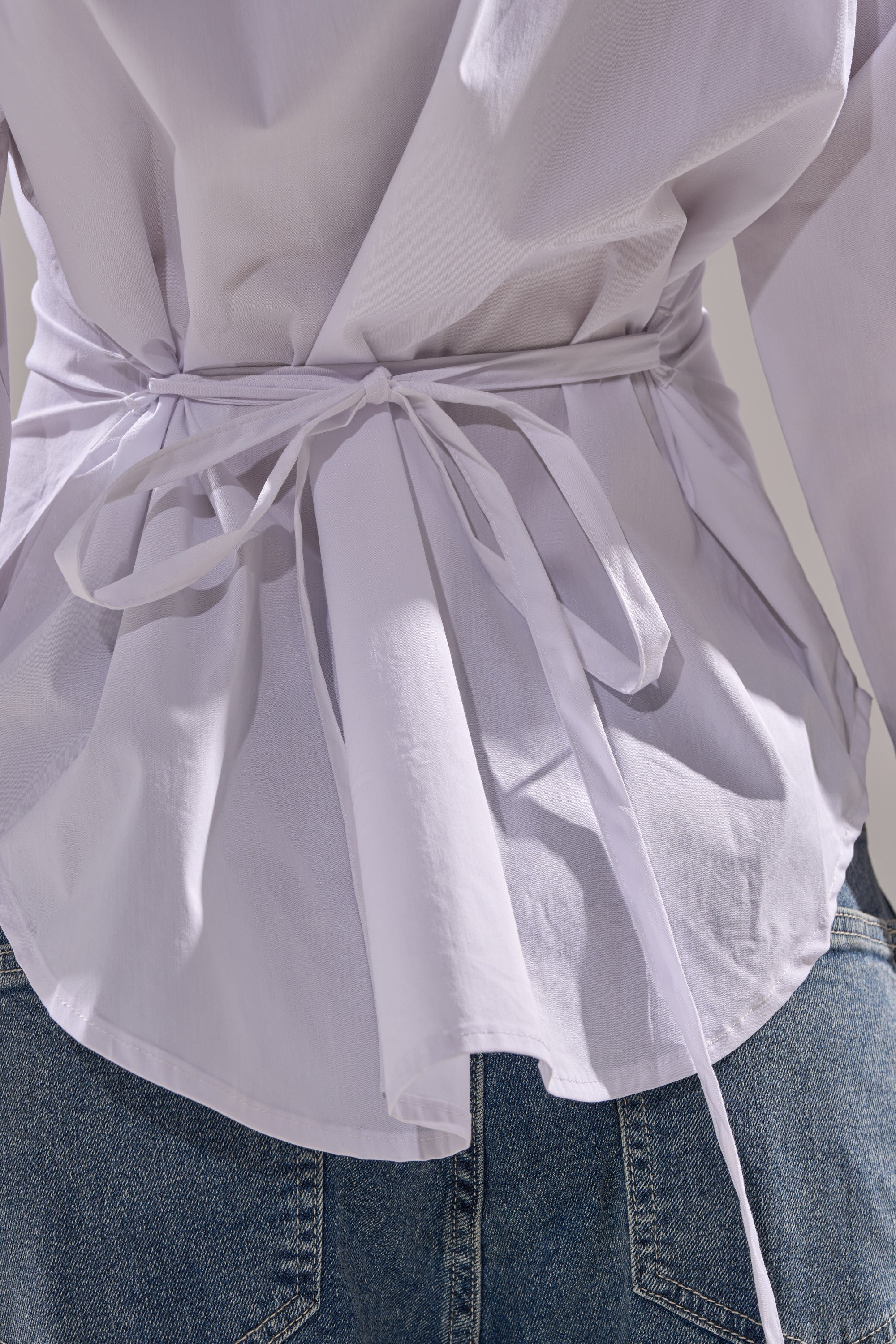 BUSINESS BUTTON DOWN