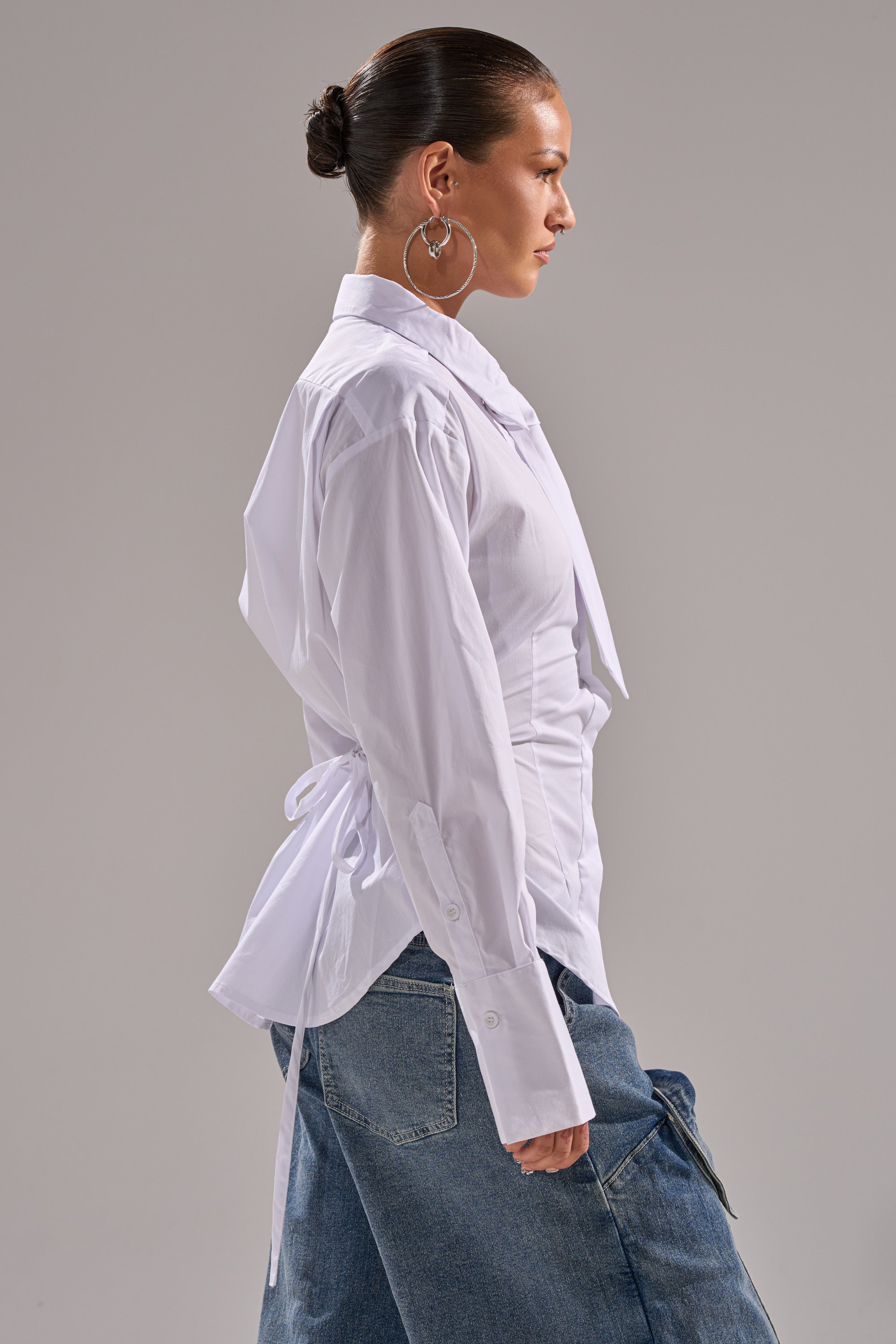 BUSINESS BUTTON DOWN