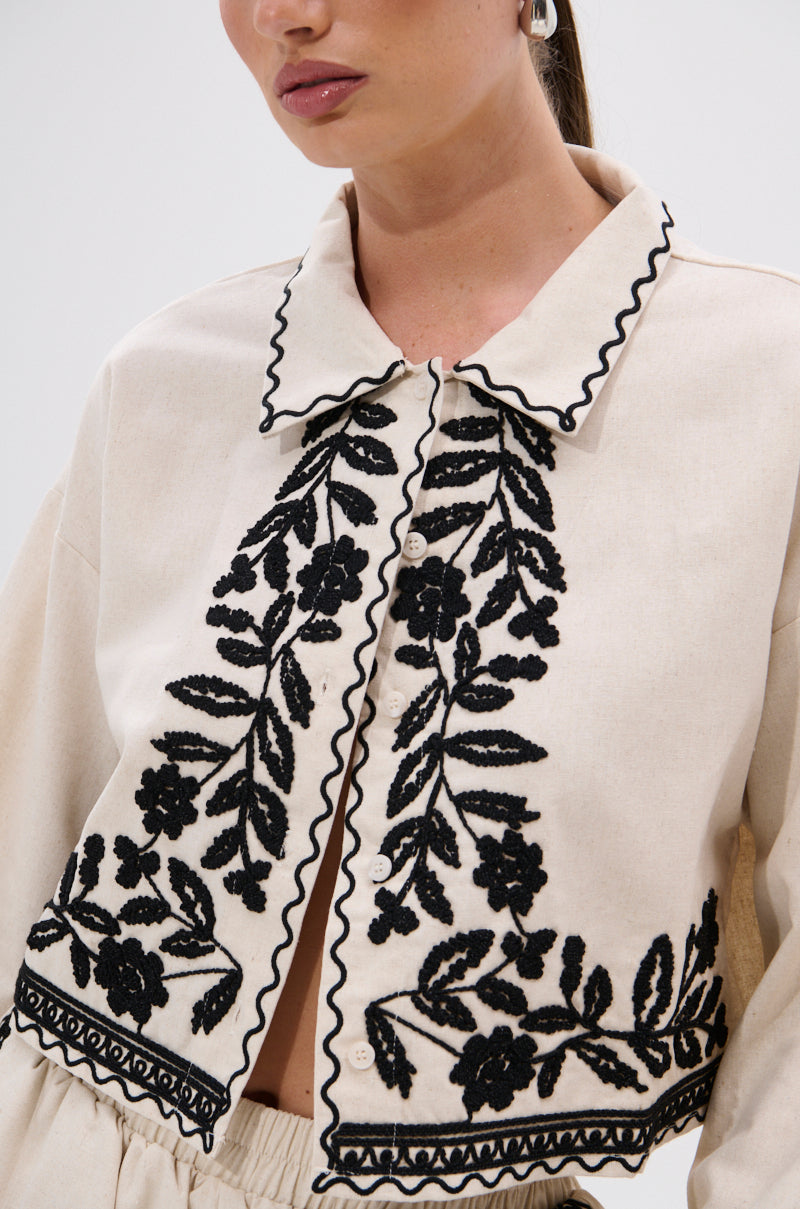 FOREVER AND EVER FLORAL BUTTON DOWN
