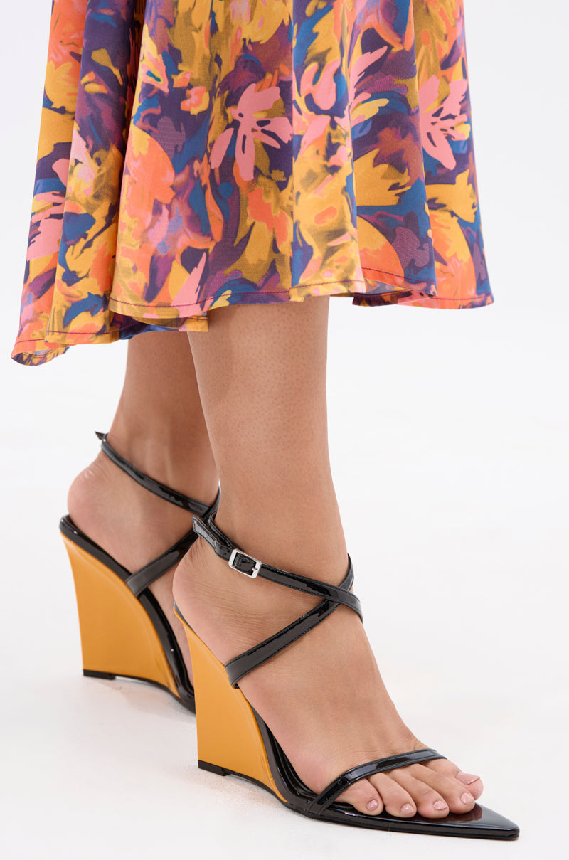 AZALEA WANG SEUNG BLACK COLOR BLOCKED HEEL WEDGE SANDAL