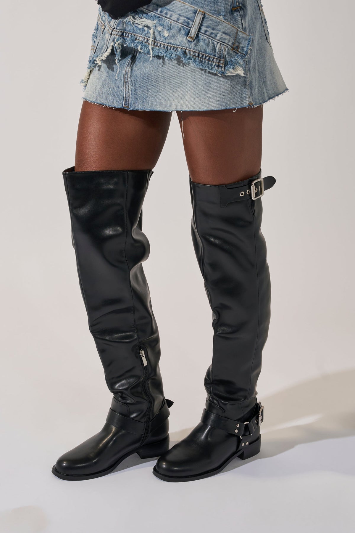 AZALEA WANG XALIIMA BLACK OVER THE KNEE RIDING BOOT