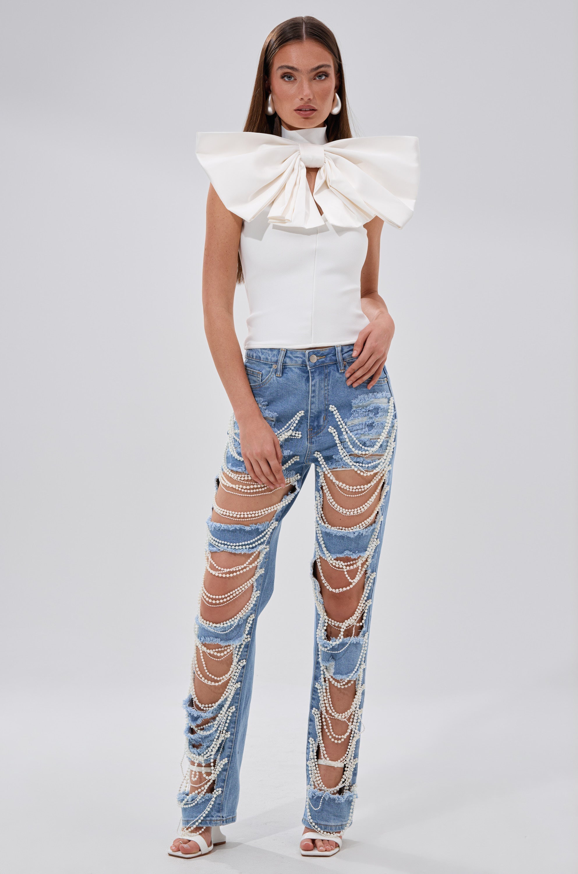 CUTIE BOW TOP IN WHITE