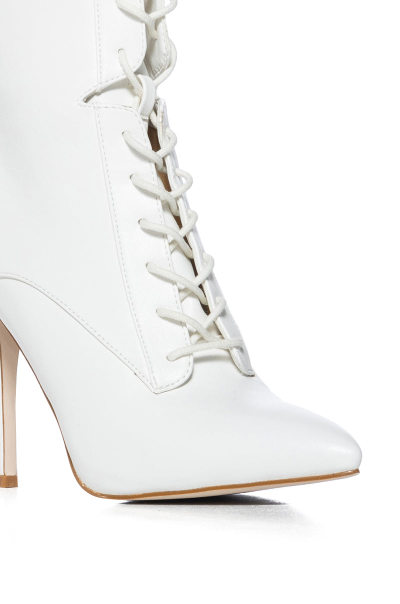 AZALEA WANG ASTORIA LACE UP STILETTO BOOTIE IN WHITE