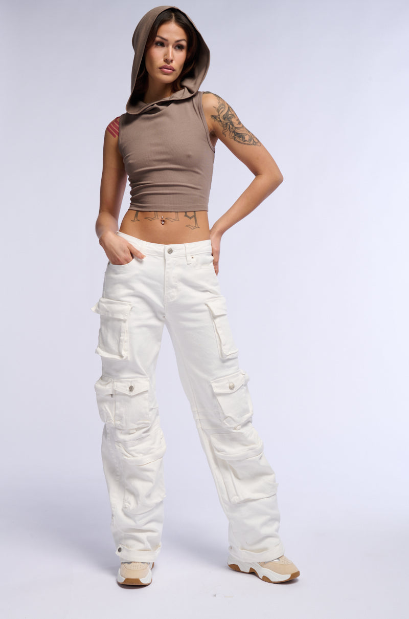 BROOKLYN CARGO POCKET WIDE LEG JEAN IN WHITE