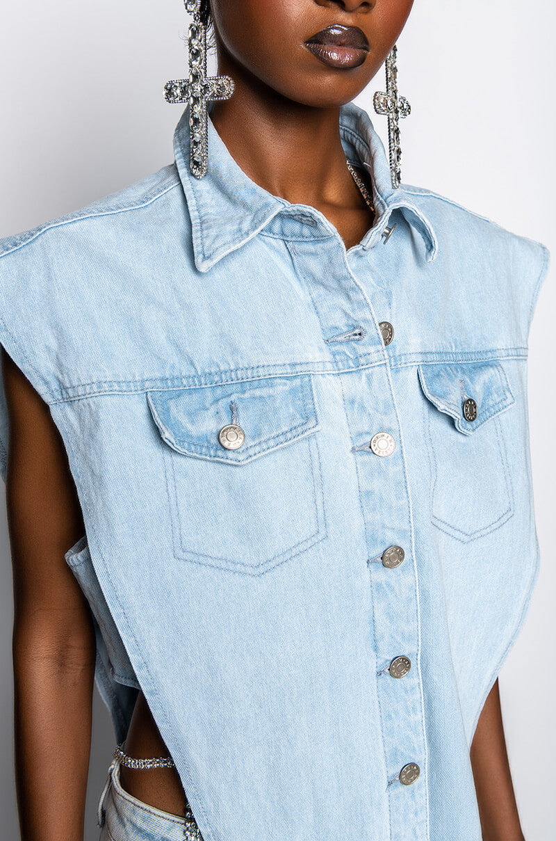 LIGHT WASH ANGLED DENIM VEST