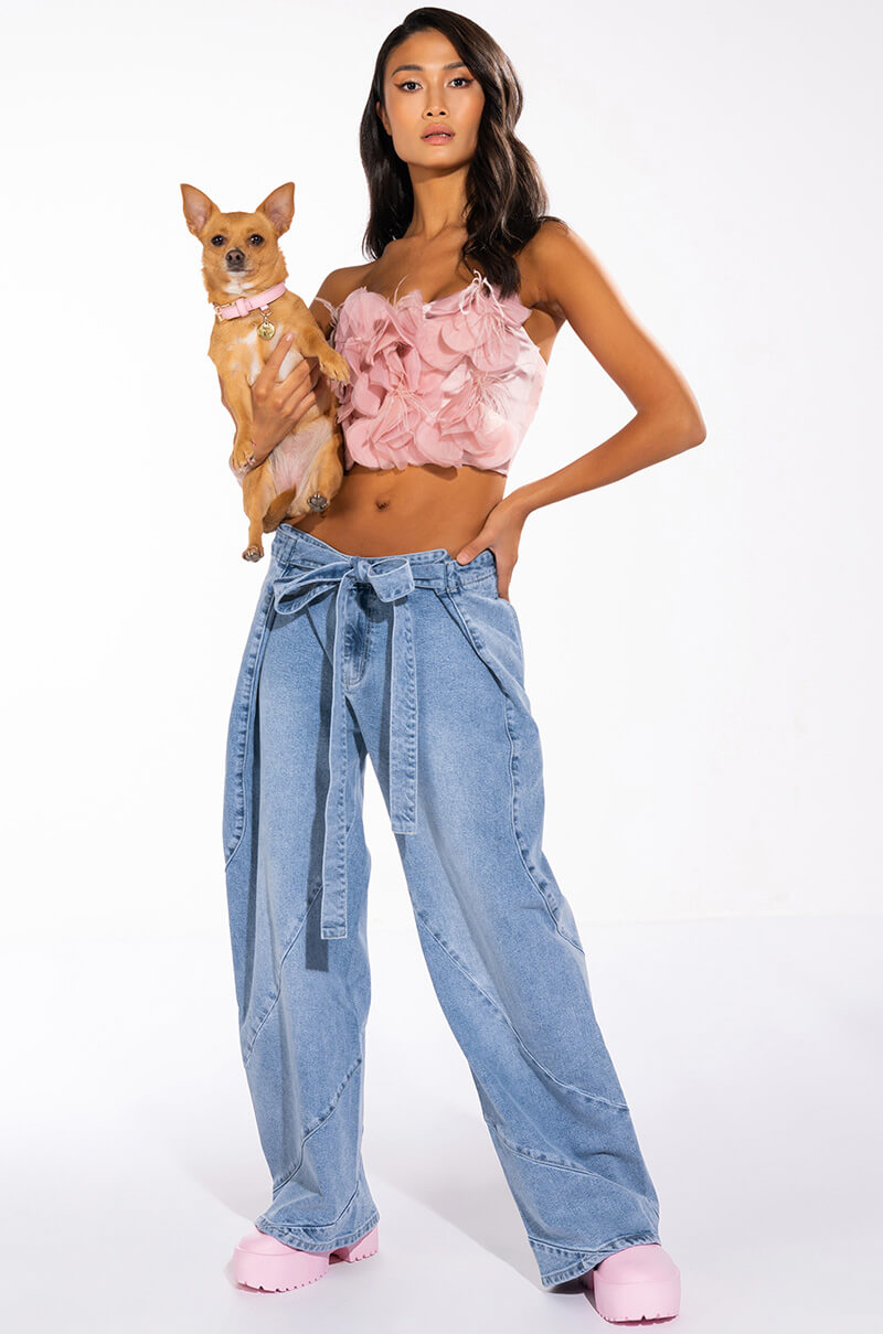 GIN FIZZ STRAPLESS APPLIQUE CROPPED BLOUSE
