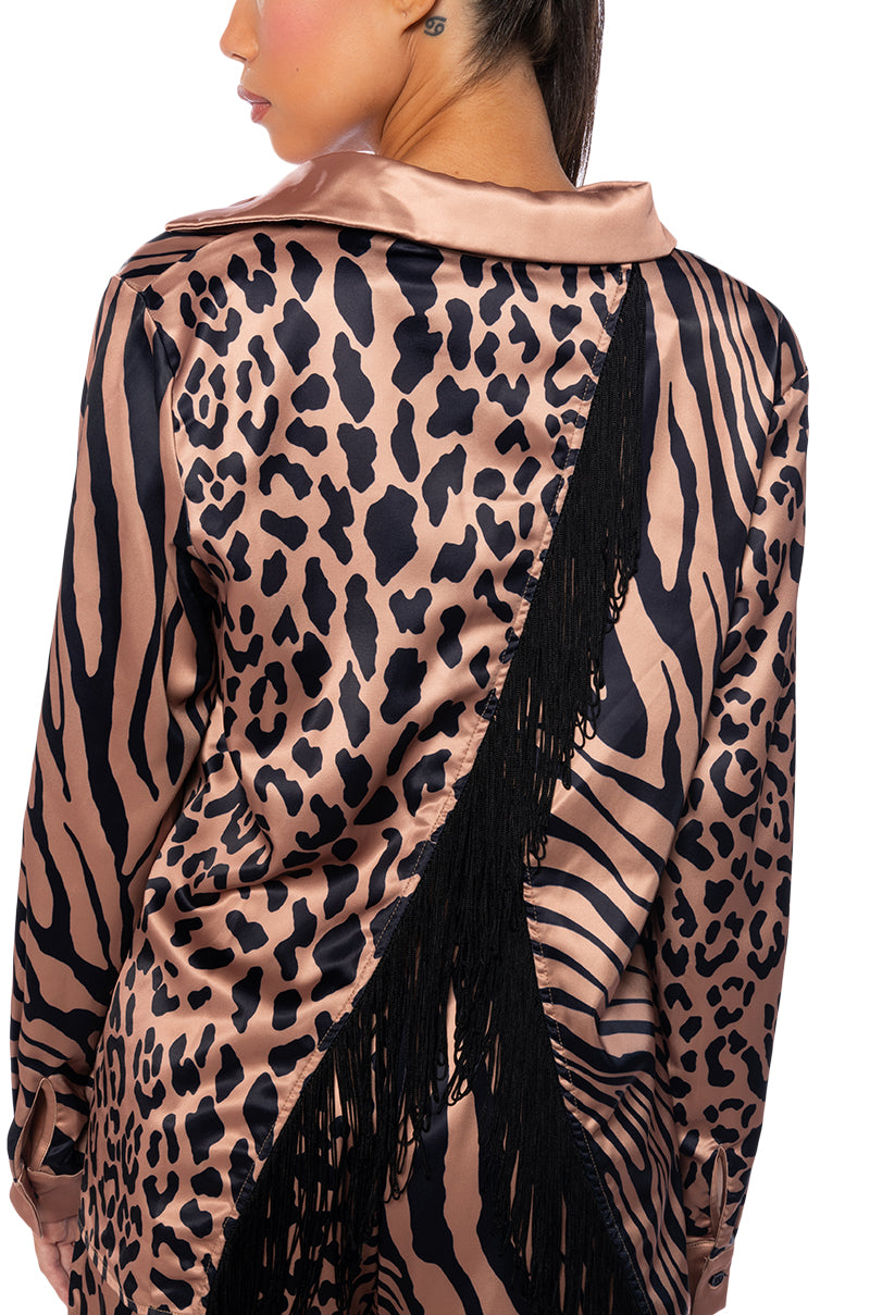 INTO THE NIGHT SATIN BUTTONDOWN
