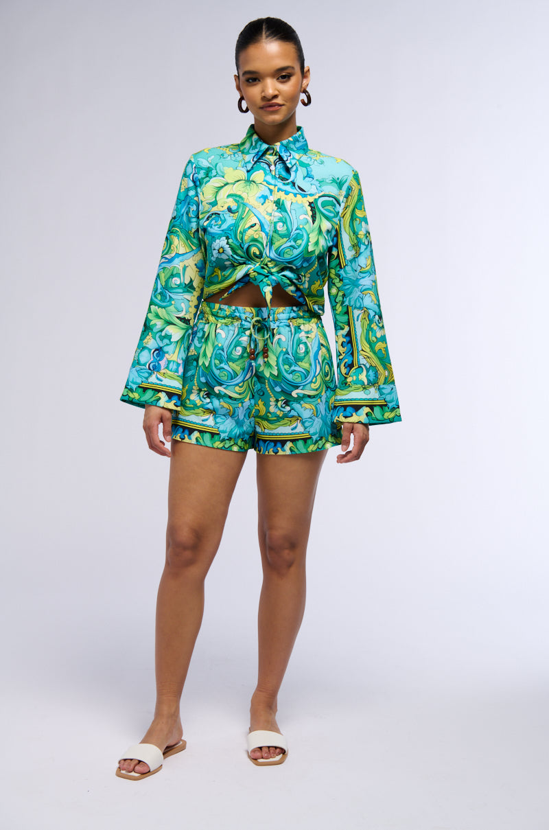 ISLAND TIME COLLARED TIE FRONT BLOUSE