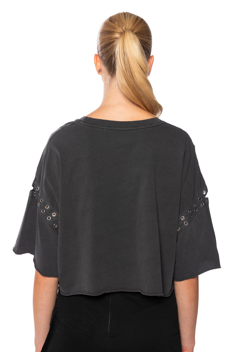 KISS STUDDED CROPPED BAND T SHIRT