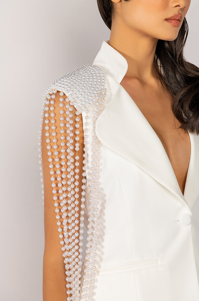 LA MODA PEARL SHOULDER PAD BLAZER