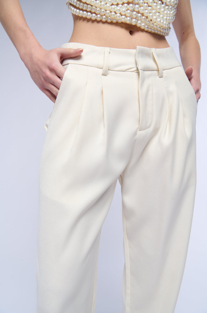 LOVING ME LIKE THAT TROUSER