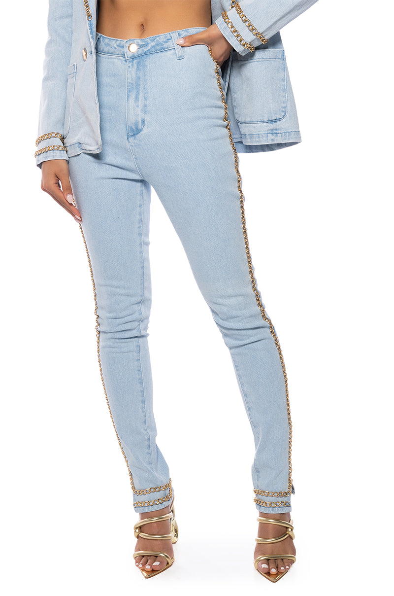 ME MYSELF AND I CHAIN DETAIL SKINNY JEAN