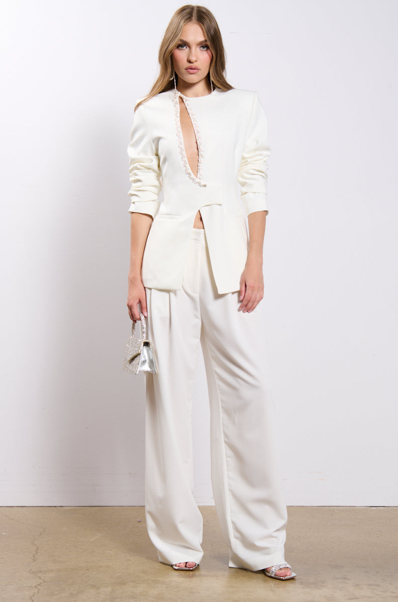 PEEK A BOO RHINESTONE ACCENT BLAZER IN WHITE