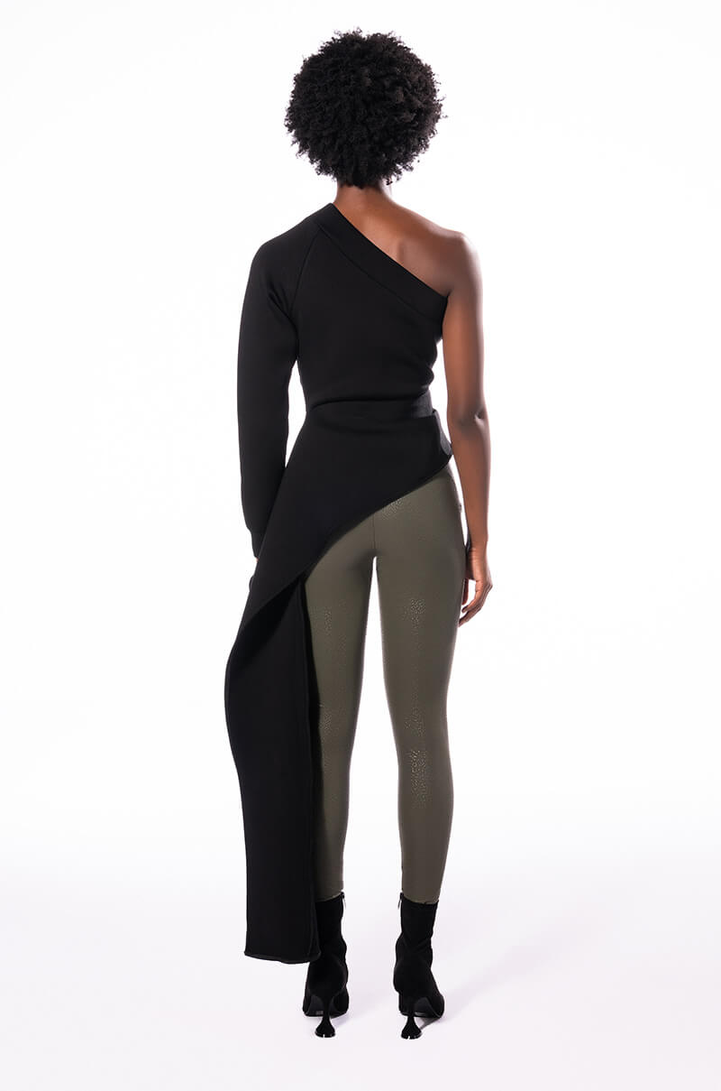 PERFECT MOMENT ASYMMETRICAL ONE SLEEVE SCUBA TOP
